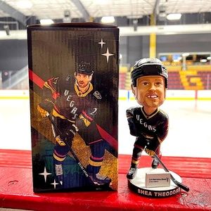 🆕 VGK 🏒Shea Theodore❤️Reverse Retro🖤BobbleHead, collectible